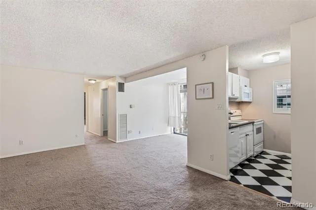 2 Adams Street #910 Denver, CO 80206