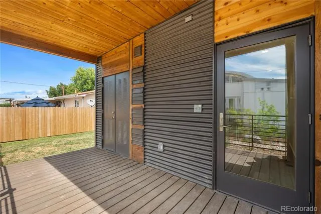 1959 Blackhawk Street Aurora, CO 80011