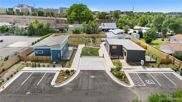 1959 Blackhawk Street Aurora, CO 80011
