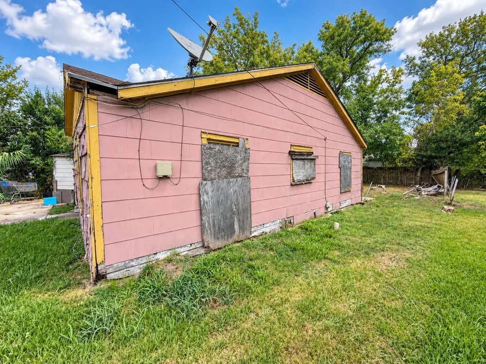 6605 Goforth Street Houston, TX 77021