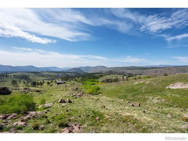 4119 Davis Ranch Road Bellvue, CO 80512