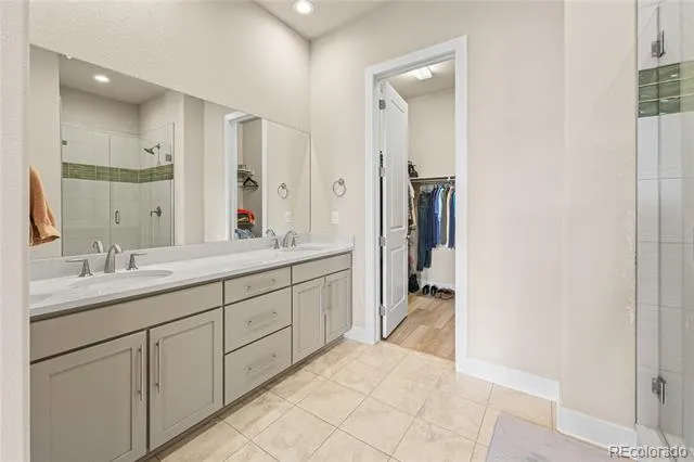 21996 E Allenspark Place Aurora, CO 80016