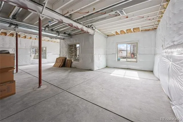 21996 E Allenspark Place Aurora, CO 80016