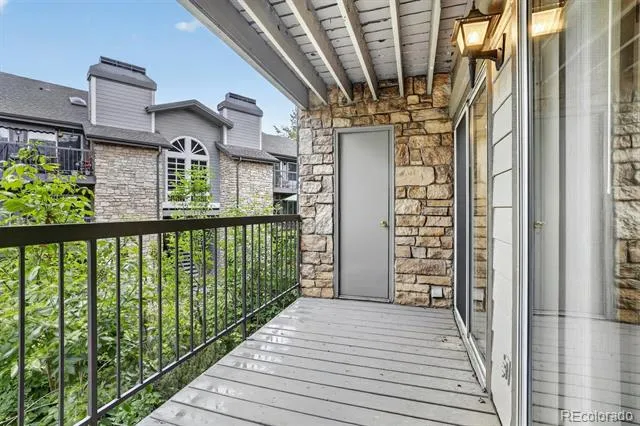 2575 S Syracuse Way #E207 Denver, CO 80231