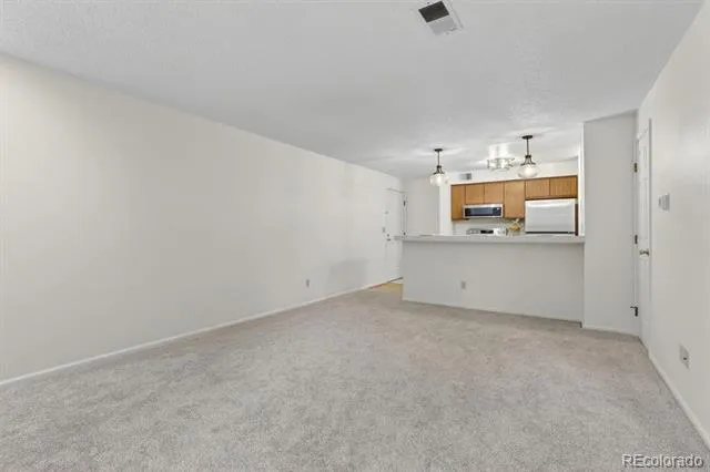 2575 S Syracuse Way #E207 Denver, CO 80231
