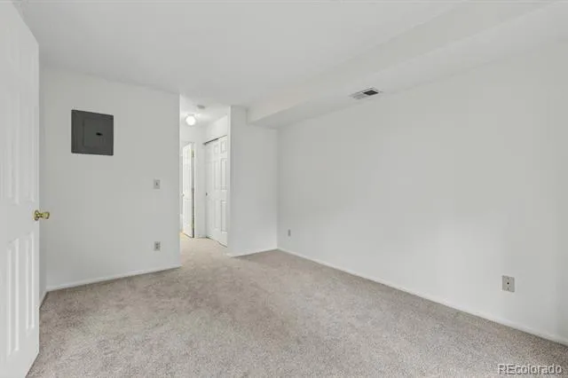 2575 S Syracuse Way #E207 Denver, CO 80231