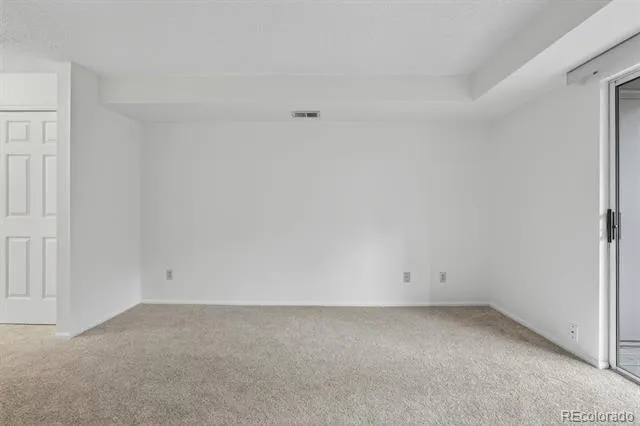 2575 S Syracuse Way #E207 Denver, CO 80231