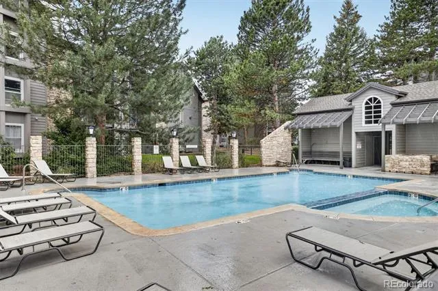 2575 S Syracuse Way #E207 Denver, CO 80231