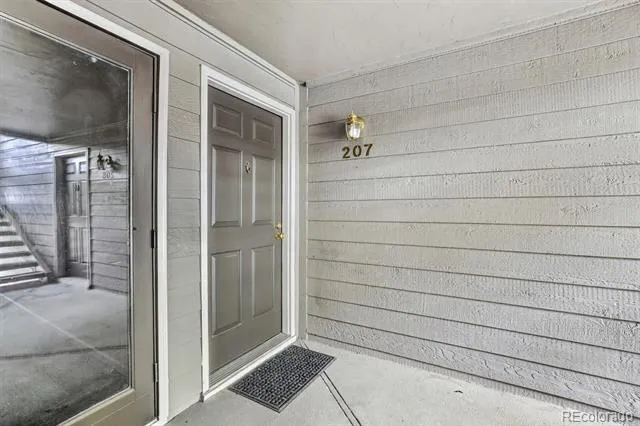 2575 S Syracuse Way #E207 Denver, CO 80231