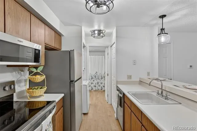 2575 S Syracuse Way #E207 Denver, CO 80231