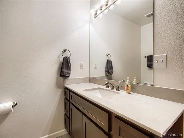 2153 S Ventura Street Aurora, CO 80013