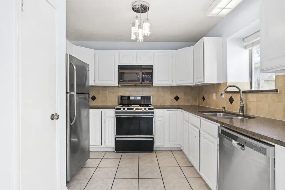 13535 Bonilla Lane Houston, TX 77083