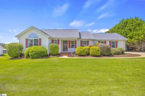 40 Pine Ridge Road