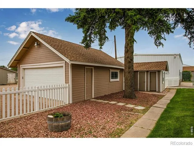21769 County Road 15 Road Johnstown, CO 80534