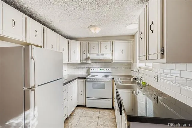 8060 W 9th Avenue #107 Lakewood, CO 80214