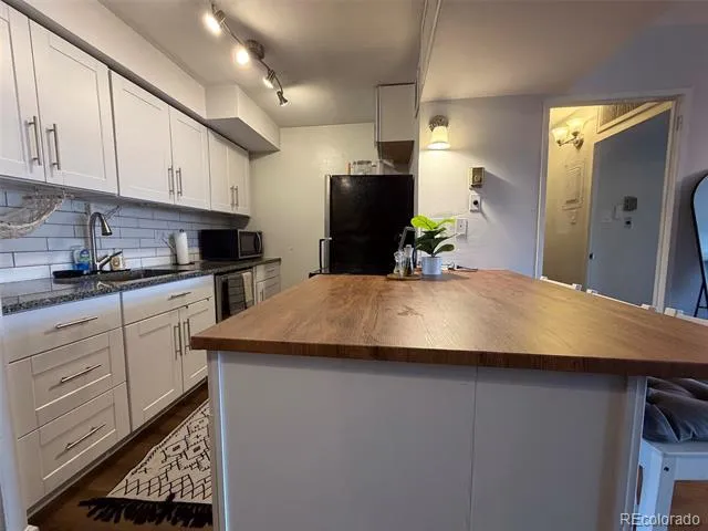 790 Washington Street #206 Denver, CO 80203