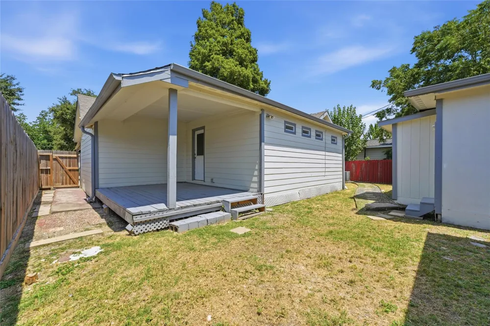 912 Seymour Street Pasadena, TX 77506