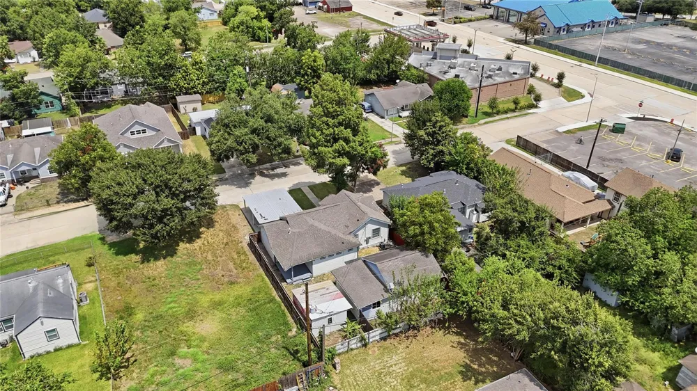 912 Seymour Street Pasadena, TX 77506