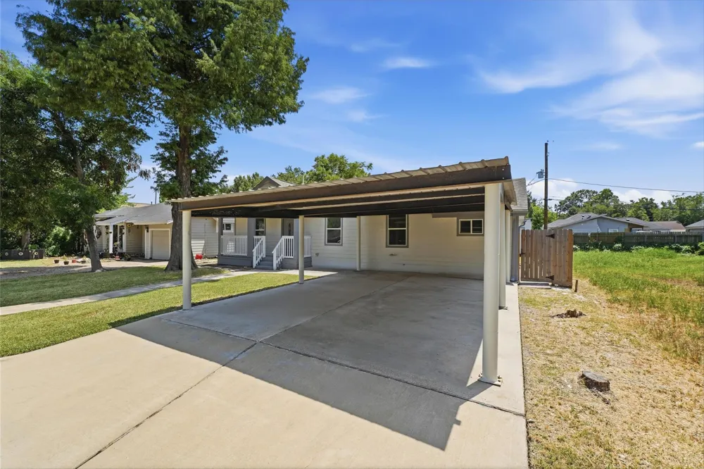 912 Seymour Street Pasadena, TX 77506