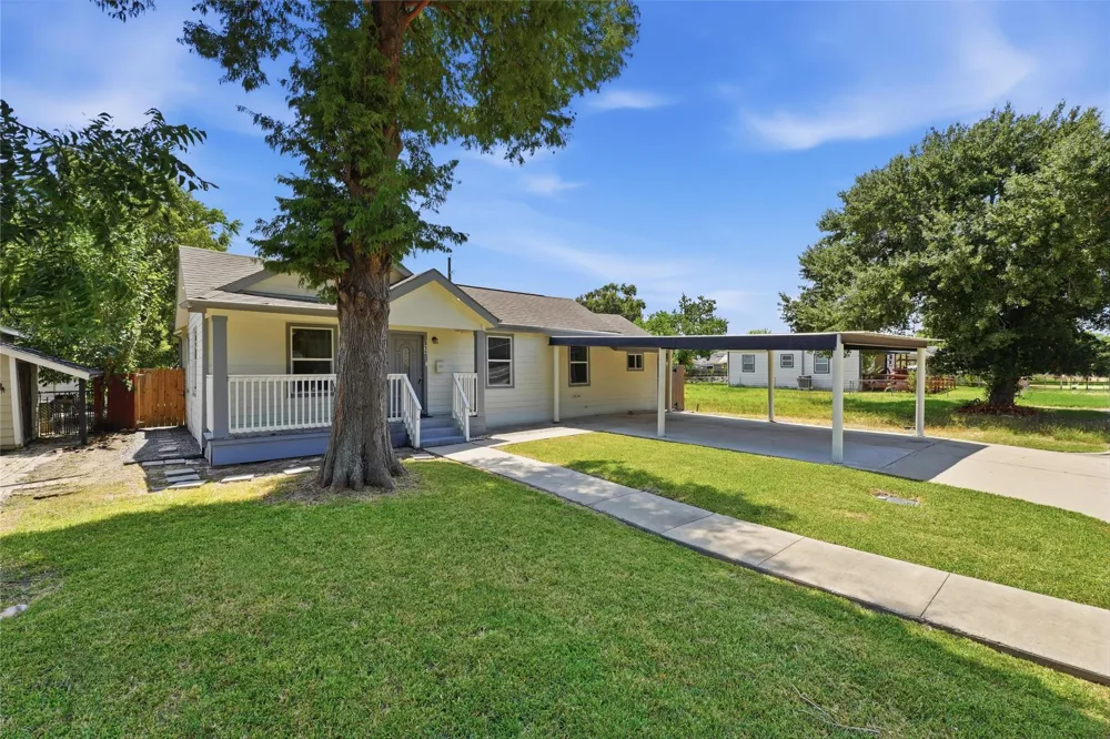 912 Seymour Street Pasadena, TX 77506