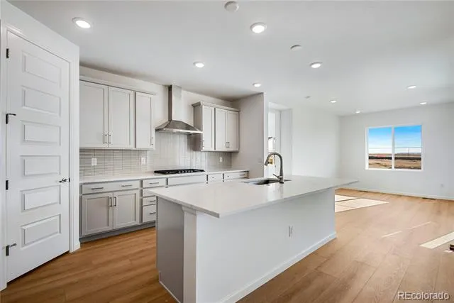 24562 E 34th Avenue Aurora, CO 80019