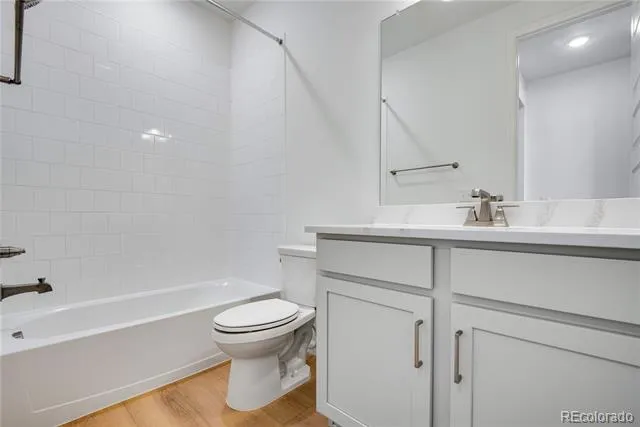 24562 E 34th Avenue Aurora, CO 80019