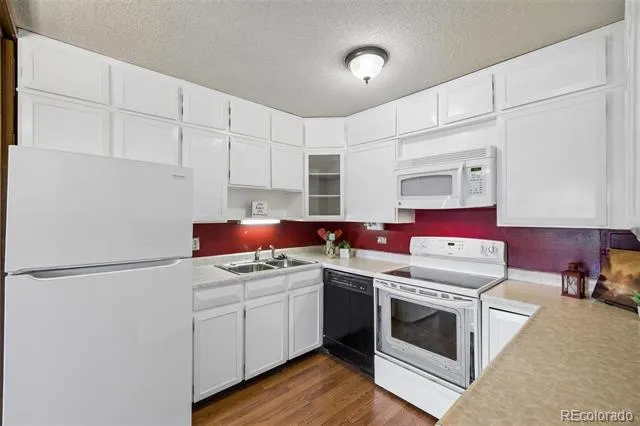 9150 E Center Avenue #4B Denver, CO 80247