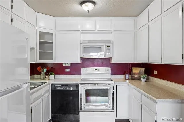 9150 E Center Avenue #4B Denver, CO 80247