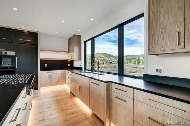 Address Not Shown Breckenridge, CO 80424