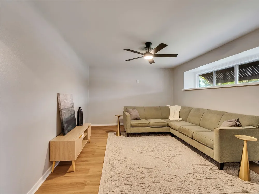 6614 Golf Crest Drive Galveston, TX 77551