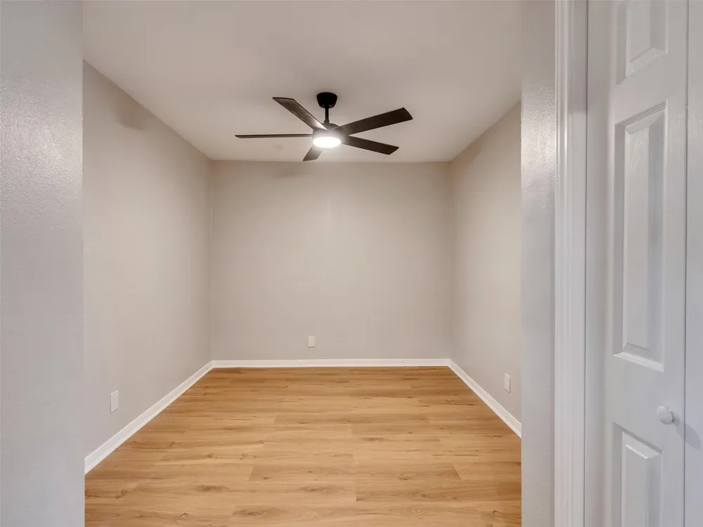 6614 Golf Crest Drive Galveston, TX 77551