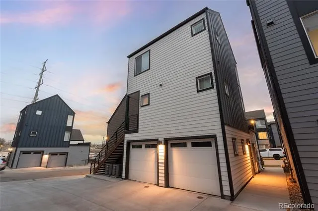 1075 Depew Street Lakewood, CO 80214