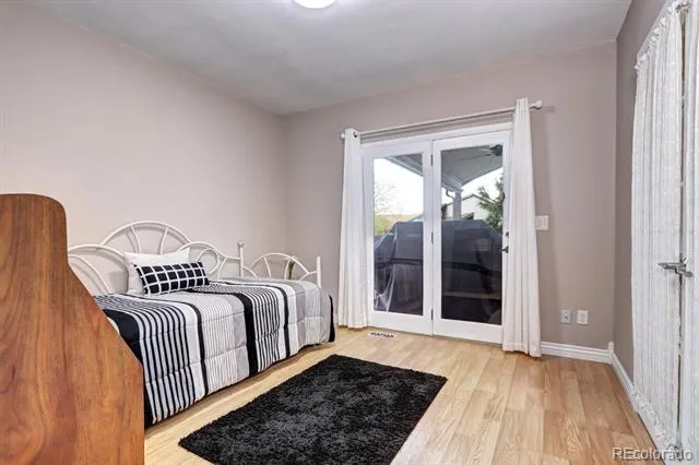 7877 S University Way Centennial, CO 80122