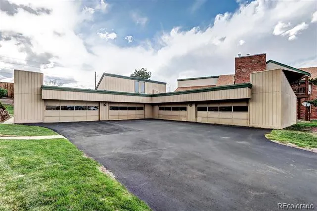 7877 S University Way Centennial, CO 80122