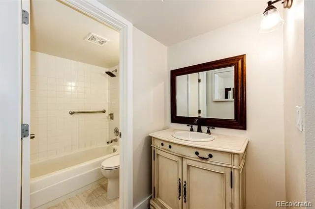 2 Adams Street #508 Denver, CO 80206