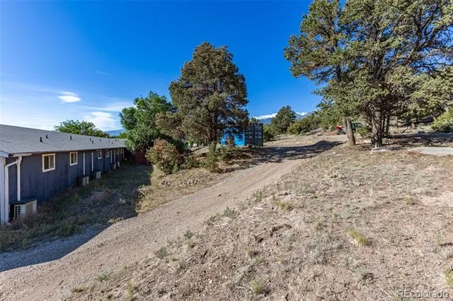 7528 US Highway 50 Howard, CO 81233