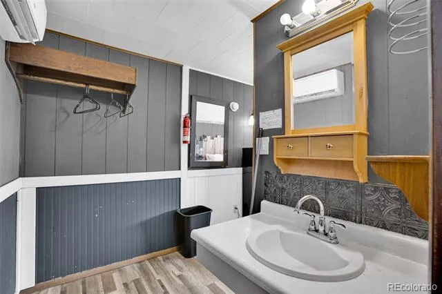 7528 US Highway 50 Howard, CO 81233