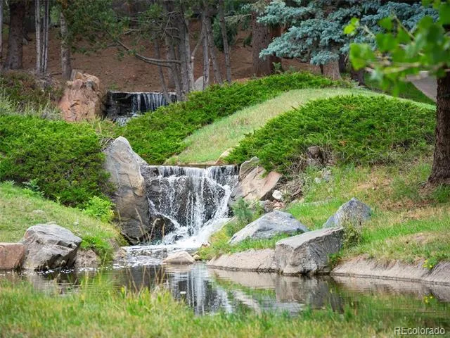 23528 Pondview Place Golden, CO 80401