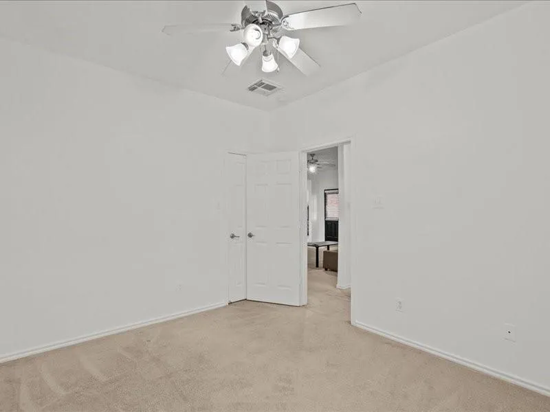 6507 Canyon Mist Lane Dickinson, TX 77539