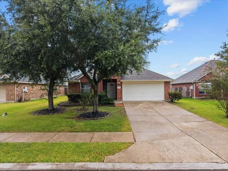 6507 Canyon Mist Lane Dickinson, TX 77539