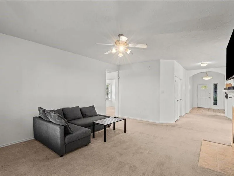 6507 Canyon Mist Lane Dickinson, TX 77539