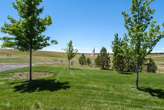 6200 Canyon Trail Elizabeth, CO 80107