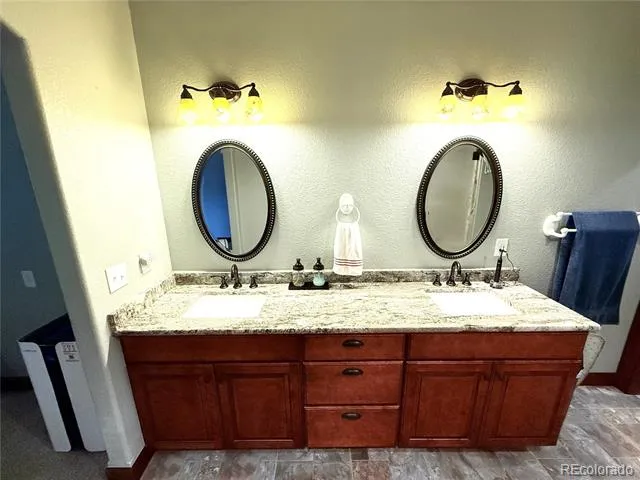 6200 Canyon Trail Elizabeth, CO 80107