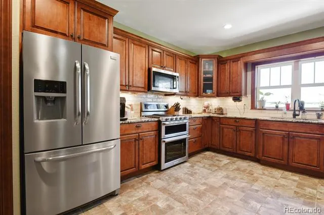 6200 Canyon Trail Elizabeth, CO 80107