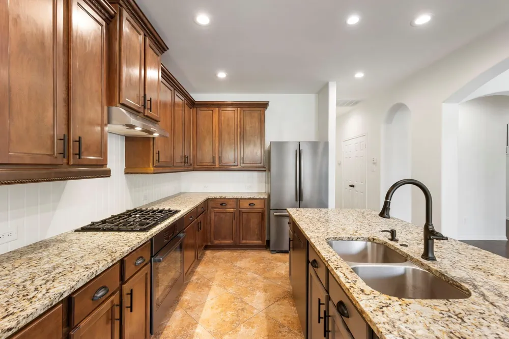 71 W Canyon Wren Circle Spring, TX 77389