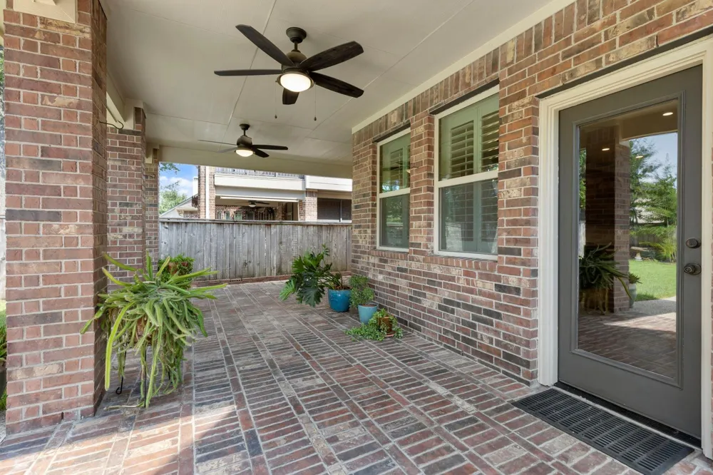 71 W Canyon Wren Circle Spring, TX 77389
