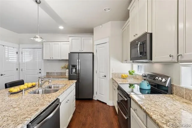 700 Albion Street Denver, CO 80220