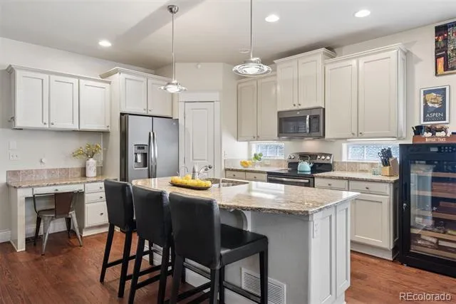 700 Albion Street Denver, CO 80220