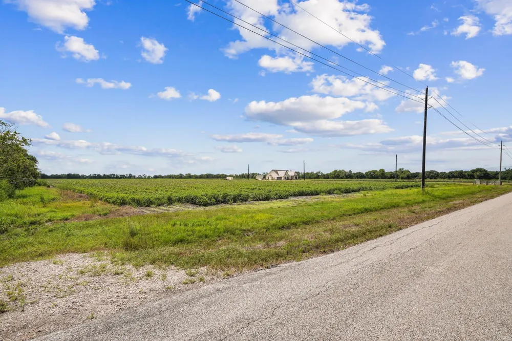 8433 Fairchild Road Richmond, TX 77469