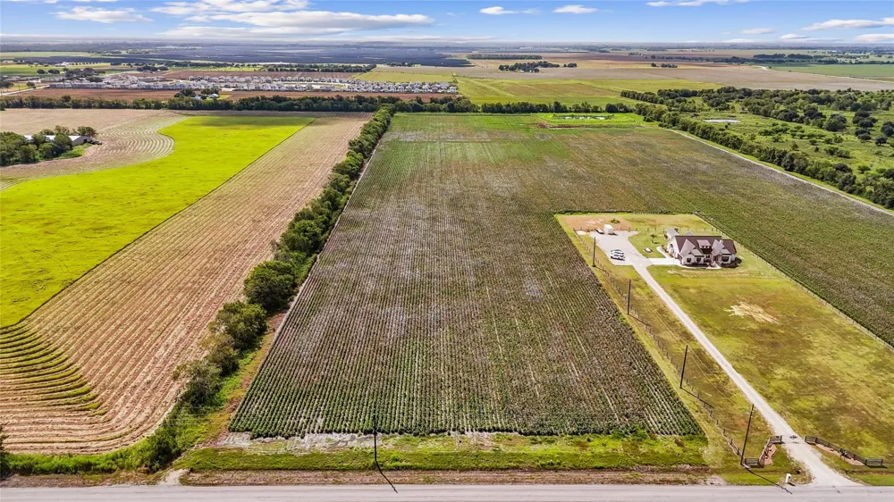 8433 Fairchild Road Richmond, TX 77469